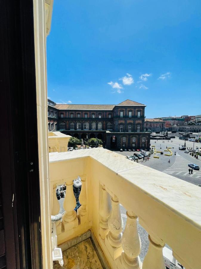 Appartamento Sul Teatro San Carlo ナポリ エクステリア 写真